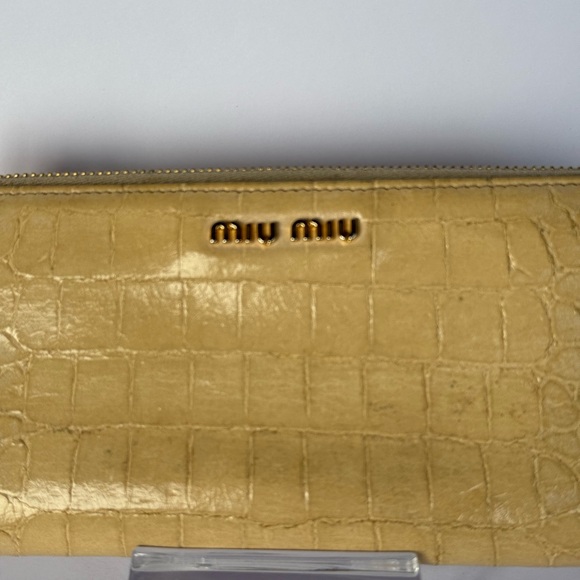 Mui Mui - Picture 3 of 5